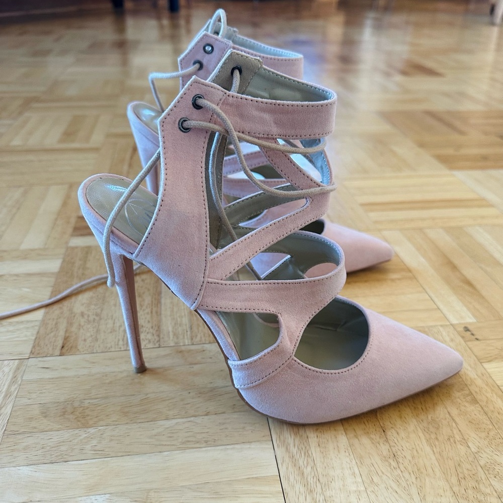 Missguided heels. U.S Size 8, European 6. Light pink suede. Worn once.